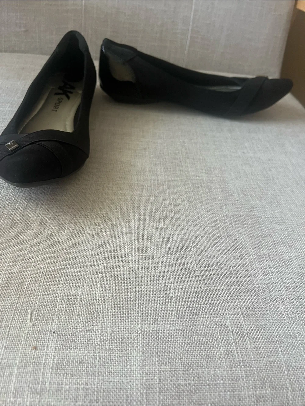 Anne Klein Black Pointed-Toe Crisscross Ballet Flats, women’s 8.5, casual office